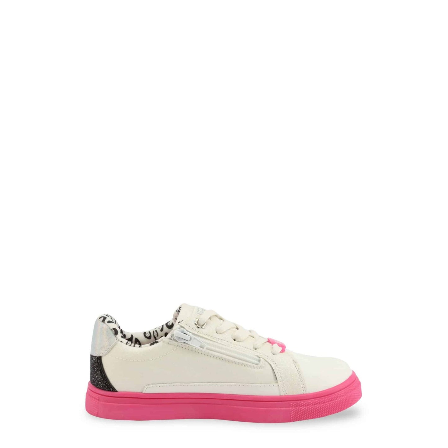 Glänzende Turnschuhe